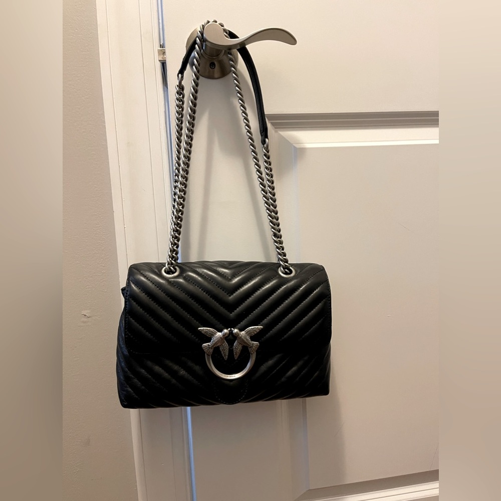 Pinko Lovebird soft leather medium size bag with chain strap.